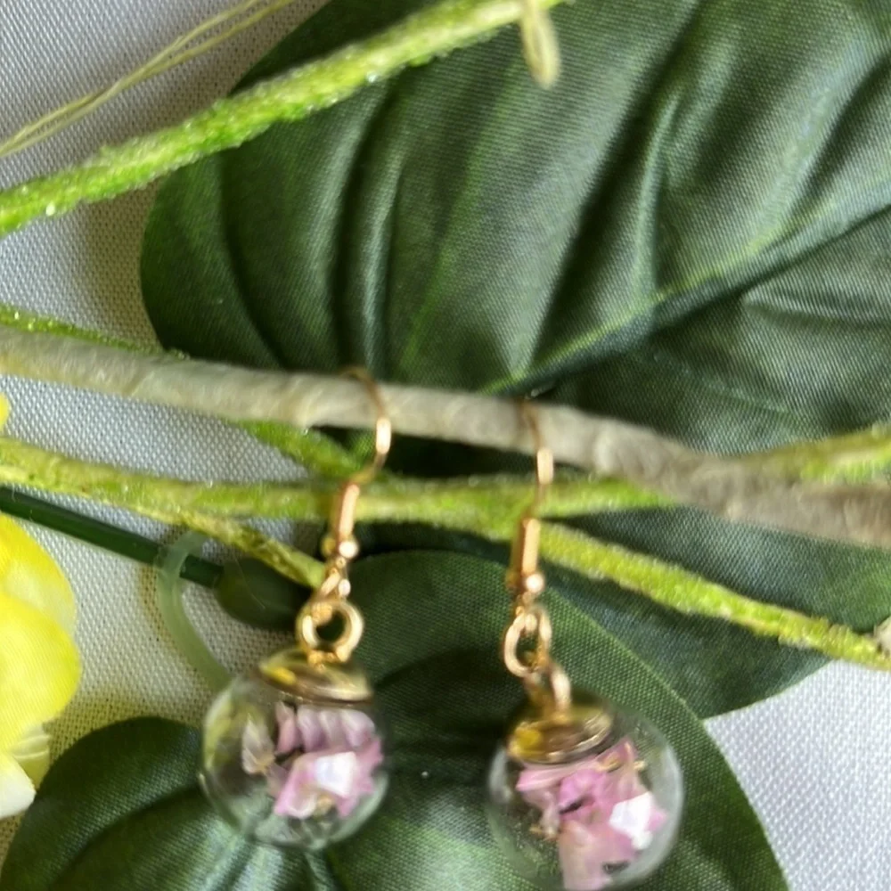 Resin Globe Pink Pressed Floral Earrings